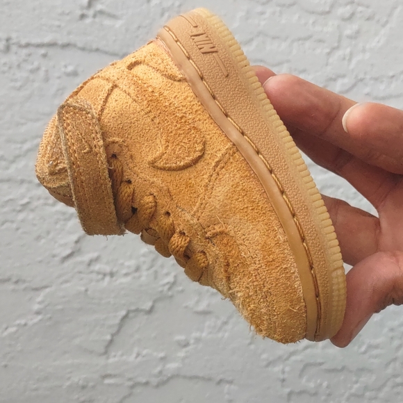 Nike Kids Force 1 Mid LV8 (TD) Sneakers (4C) - Picture 3 of 17